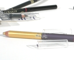 BABY BOOMER BEAUTY PENCIL IN YOUR BROWS BABY!